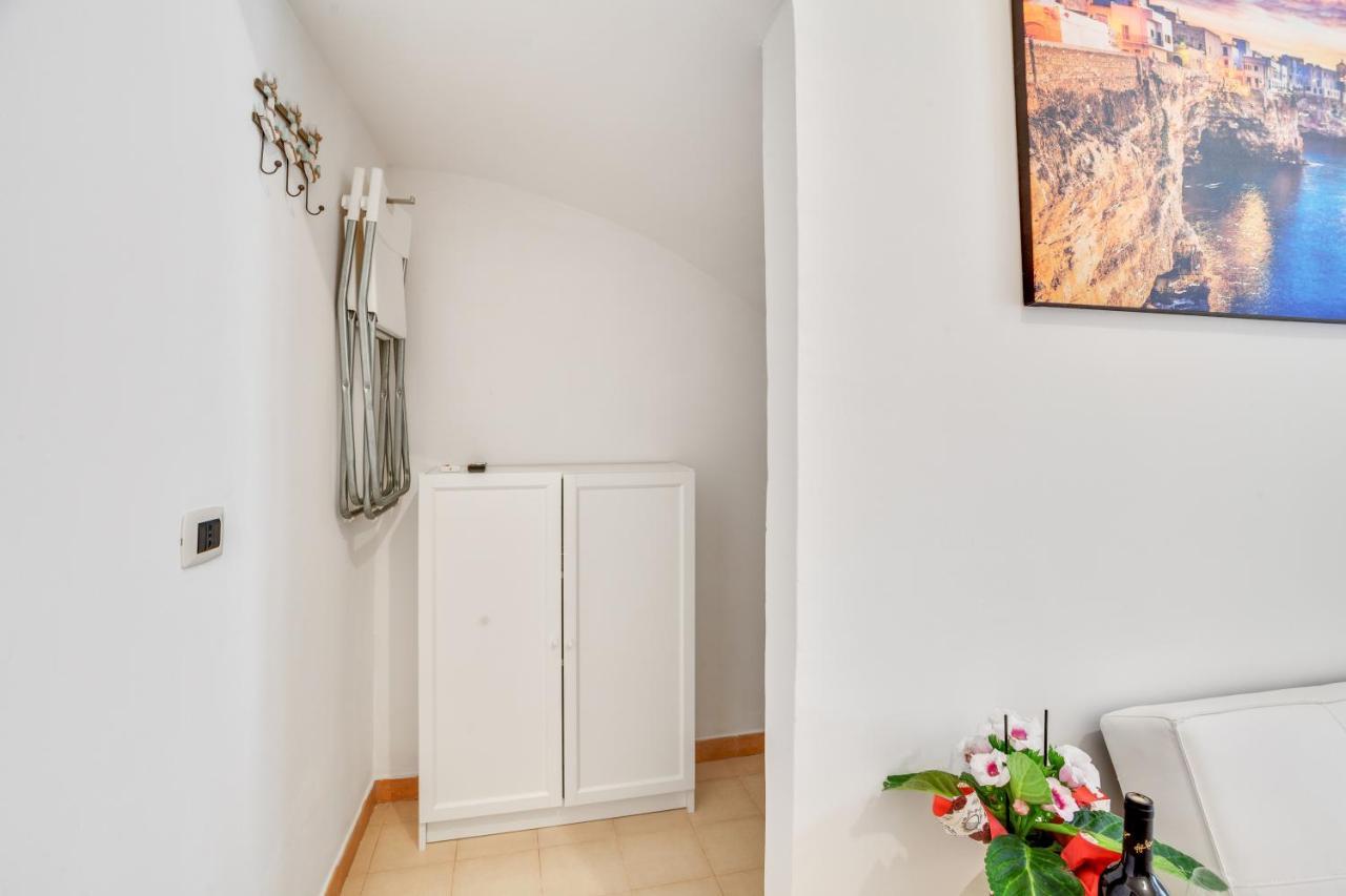 Tiny House 21 Bright Aparment Apartment Polignano a Mare Ngoại thất bức ảnh